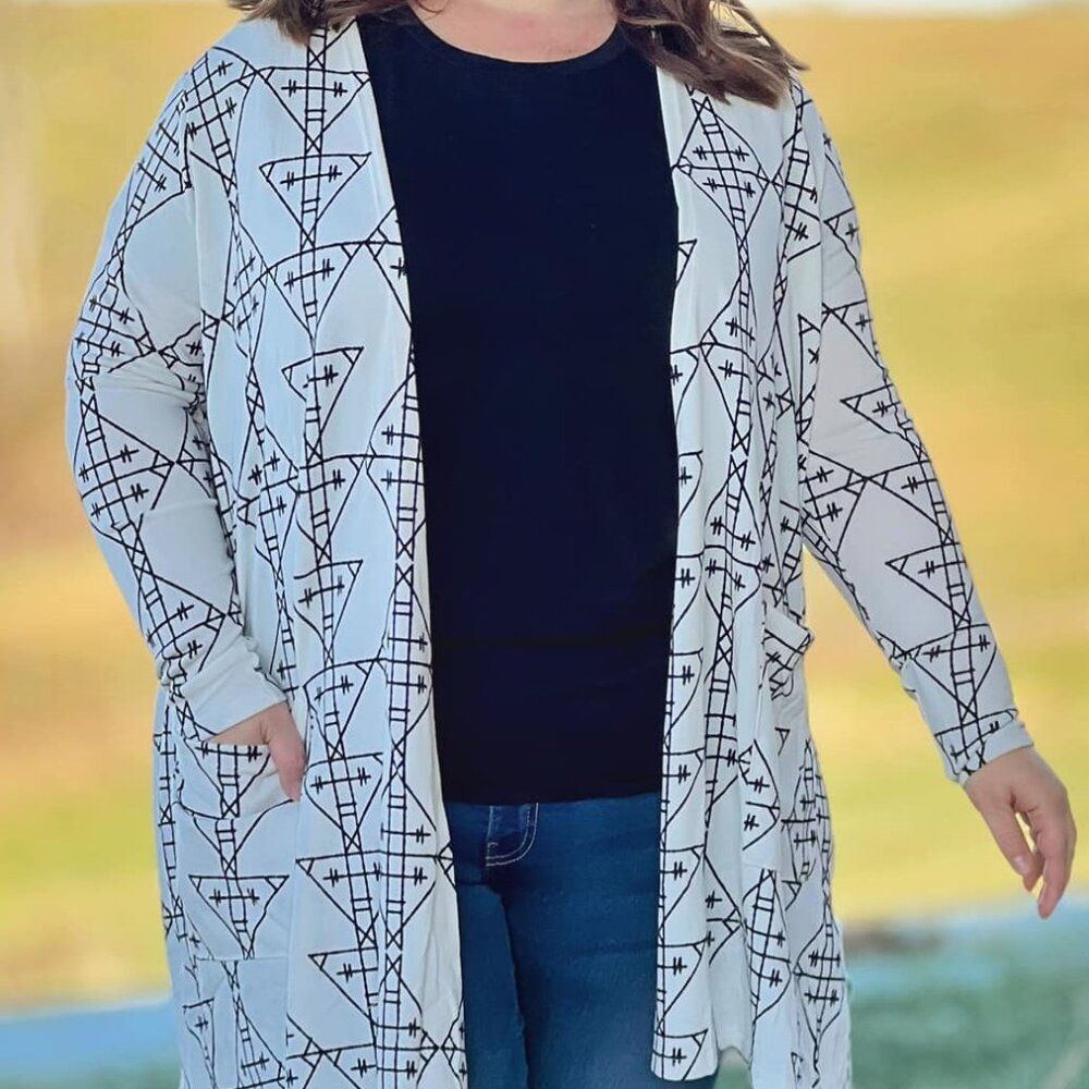 NEW L LuLaRoe Caroline Long Sleeve Swing Cardigan Black White Knit Sweater NWT